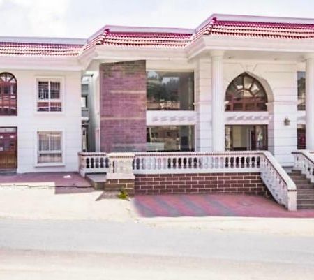 The Majestic Crown Hotel Ooty Ngoại thất bức ảnh